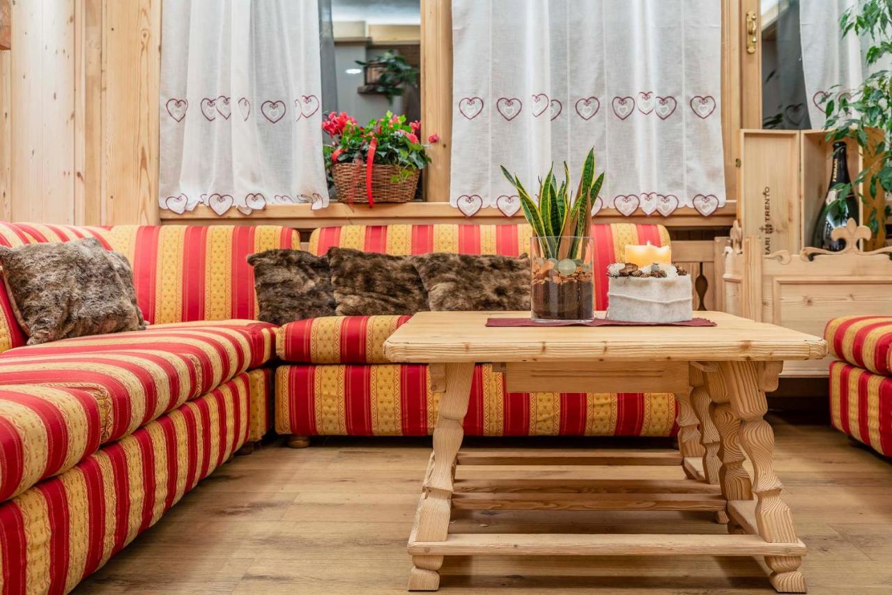 Hotel Ciasa Lorenzi Cortina dʼAmpezzo Exterior foto